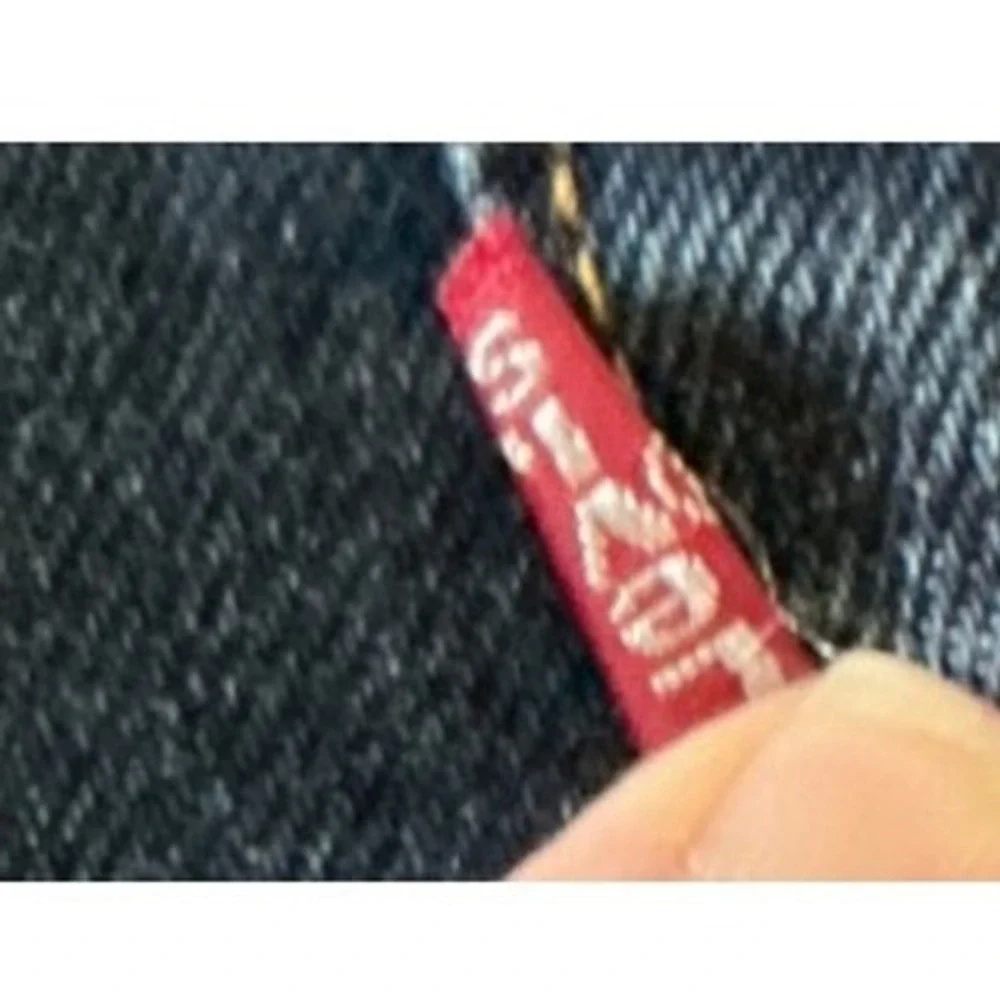 Levis preowned these